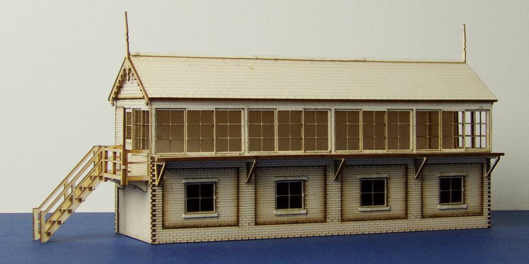 B 00-12 OO gauge GNR/LNER style signal box