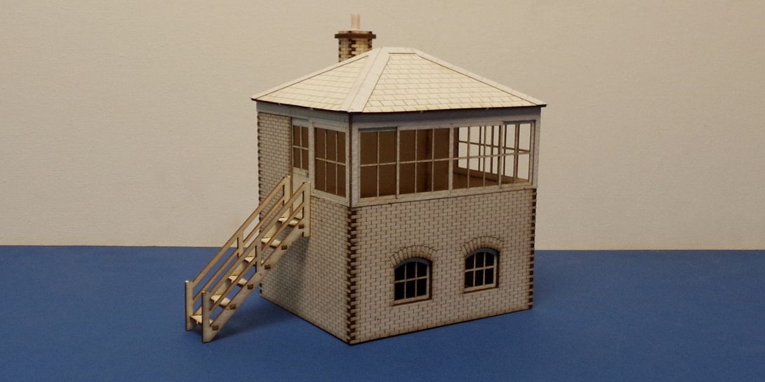 B 70-25L O gauge Small L&CR/LMS signal box - left stairs