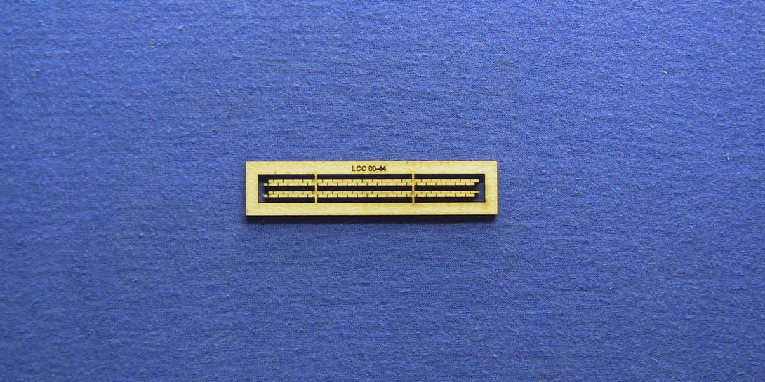 LCC 00-44 OO gauge platform end brick decoration