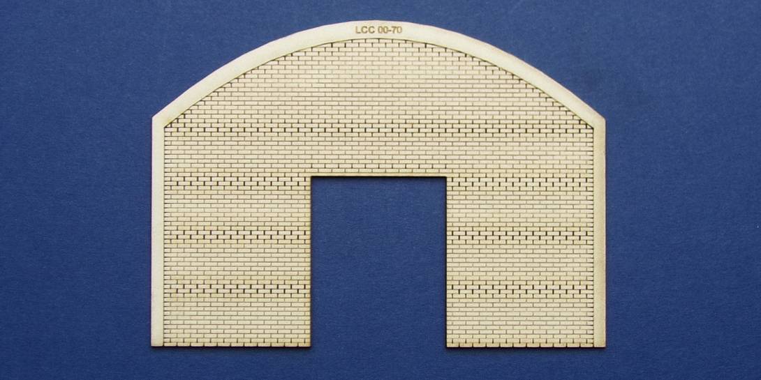 LCC 00-70 OO gauge brick under arch - industrial type 1