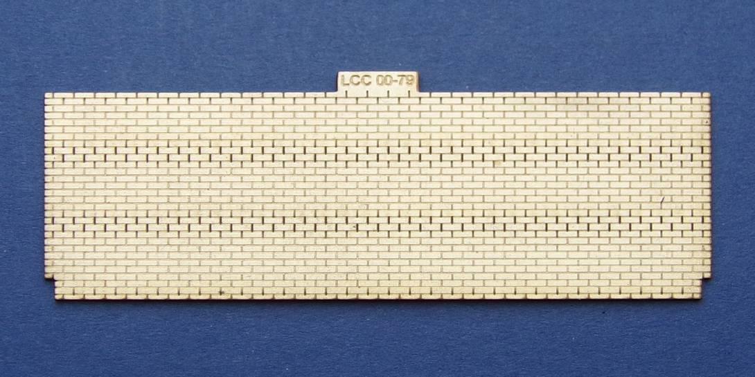 LCC 00-79 OO gauge brick overbridge parapet