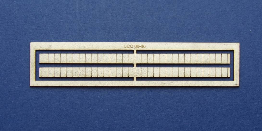 LCC 00-86 OO gauge parapet pier steel decoration