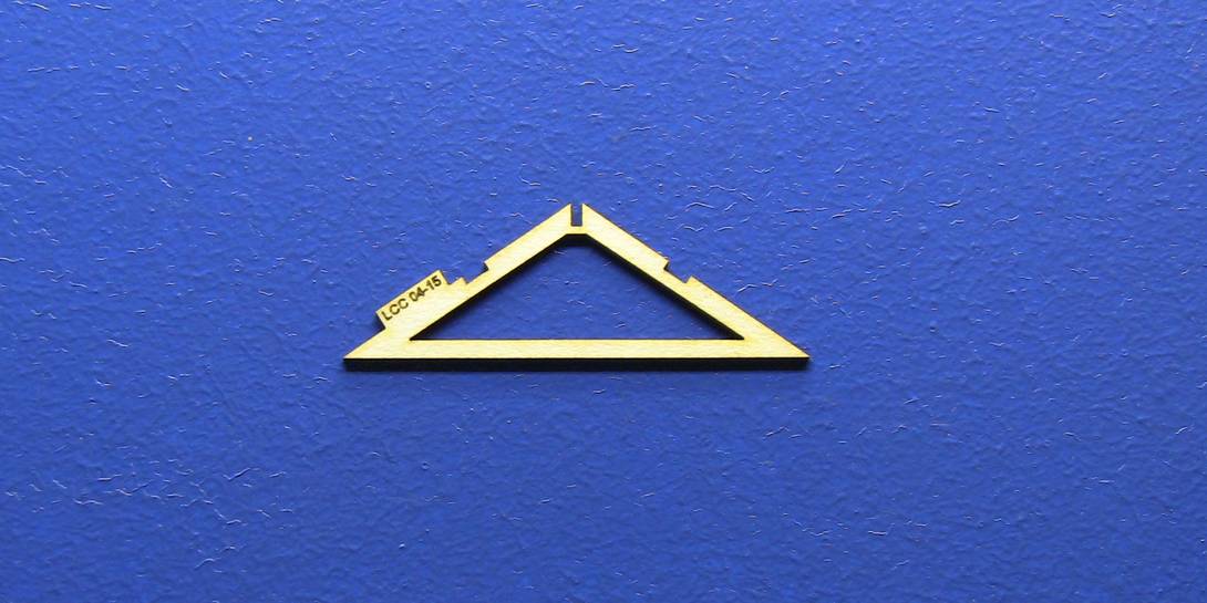 LCC 04-15 OO gauge industrial roof support type 2