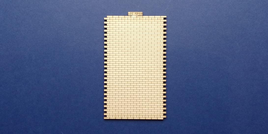 LCC 72-03 O gauge 10 brick wide station wall extension