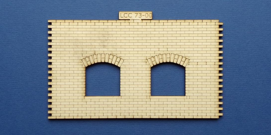 LCC 73-00 O gauge small signal box front wall