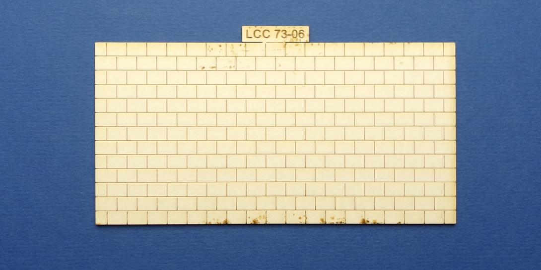 LCC 73-06 O gauge small signal box roof tiles panel