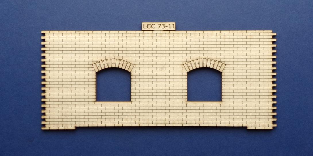 LCC 73-11 O gauge medium signal box front wall type 1