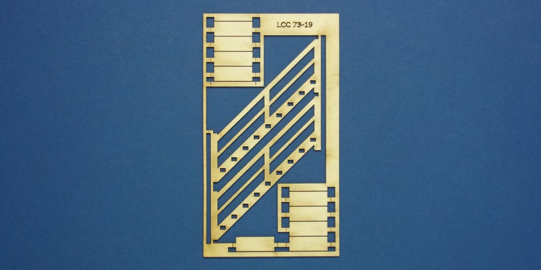 LCC 73-19 O gauge signal box stairs