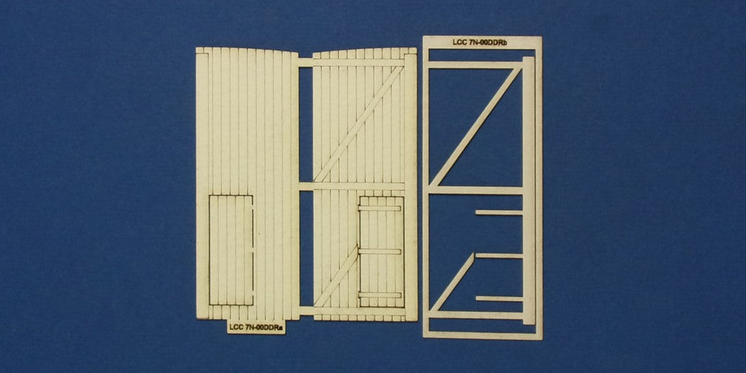 LCC 7N-00-DDR O-16.5 gate panel for arched header and with access door