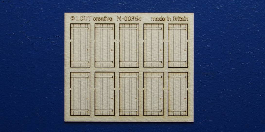 M 00-36c OO gauge kit of 10 single industrial doors with square top