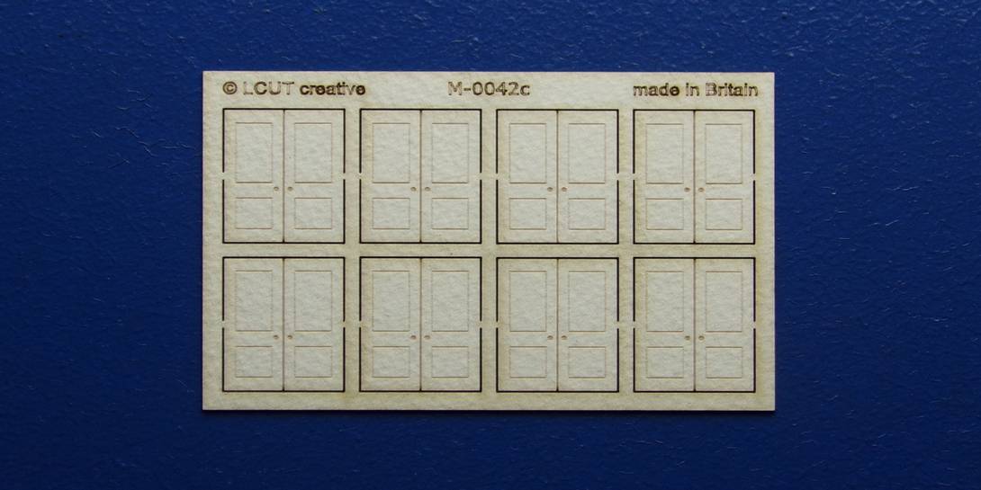 M 00-42c OO gauge kit of 8 double doors type 2