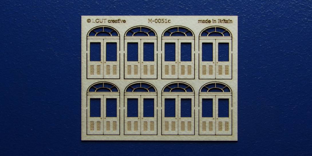 M 00-51c OO gauge kit of 8 double doors with round transom type 3